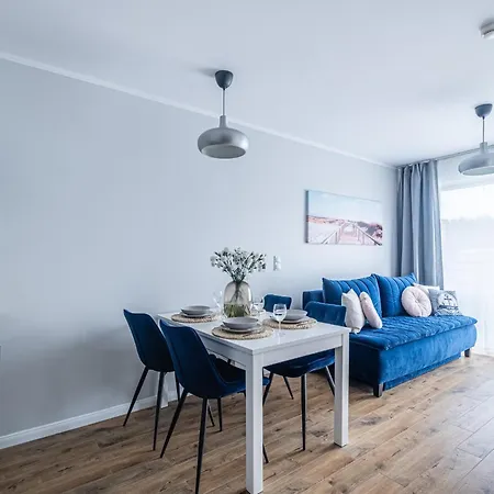Hotel Flatbook Rodzinne Z Parkingiem, Placem Zabaw I Wiata Grillowa